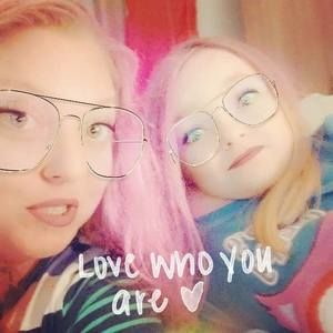 Meet your Posher, Natasha